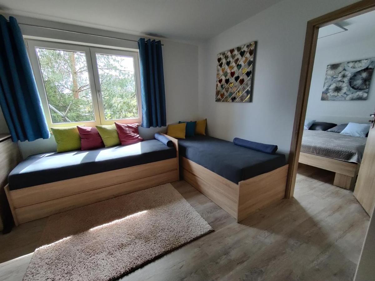 Apartman Pod Lipou - Samostatny Objekt Jaroměř Exterior foto